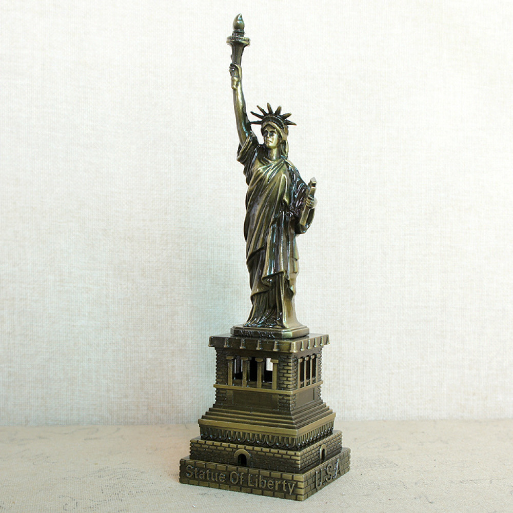 Statue de la Liberté en métal  - Unique Art Craft avis et prix